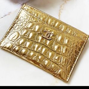 CHANEL 19A Crocodile Embossed Gold Flat Card Case